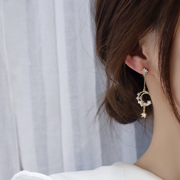 NEW 14K Gold Plated Diamond Moon Star Earrings - Picture 2 of 7